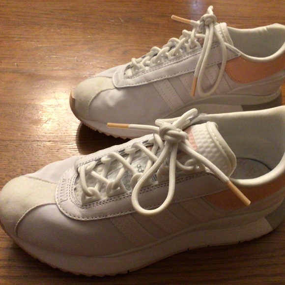 Adidas women’s sneakers - Picture 1 of 6